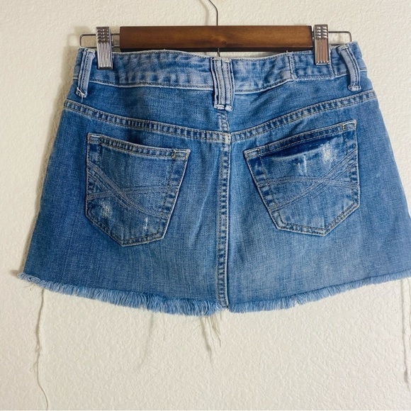 Aeropostale Skirts Denim Distressed Mini Skirt Size: 3/4 - Picture 2 of 7